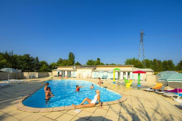 Charmant Mobil Home 6 Personnes Avec Clim Reversible Boofzheim Exterior photo