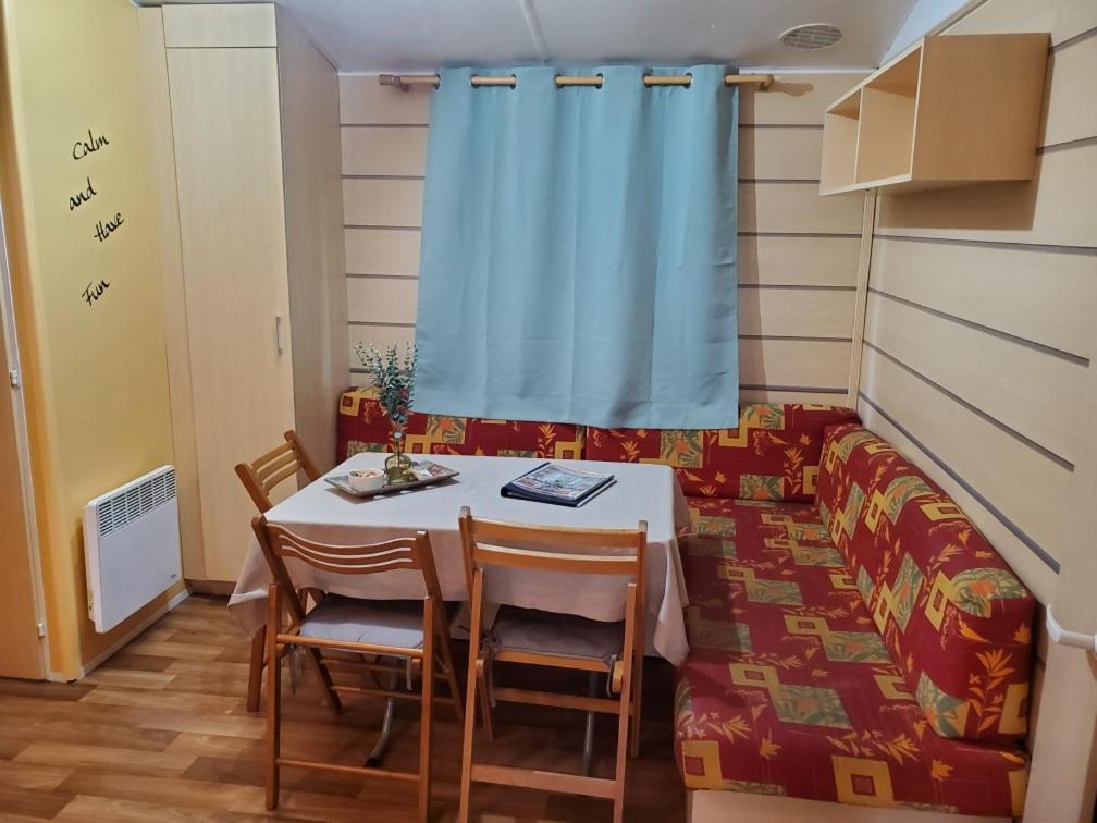 Charmant Mobil Home 6 Personnes Avec Clim Reversible Boofzheim Exterior photo
